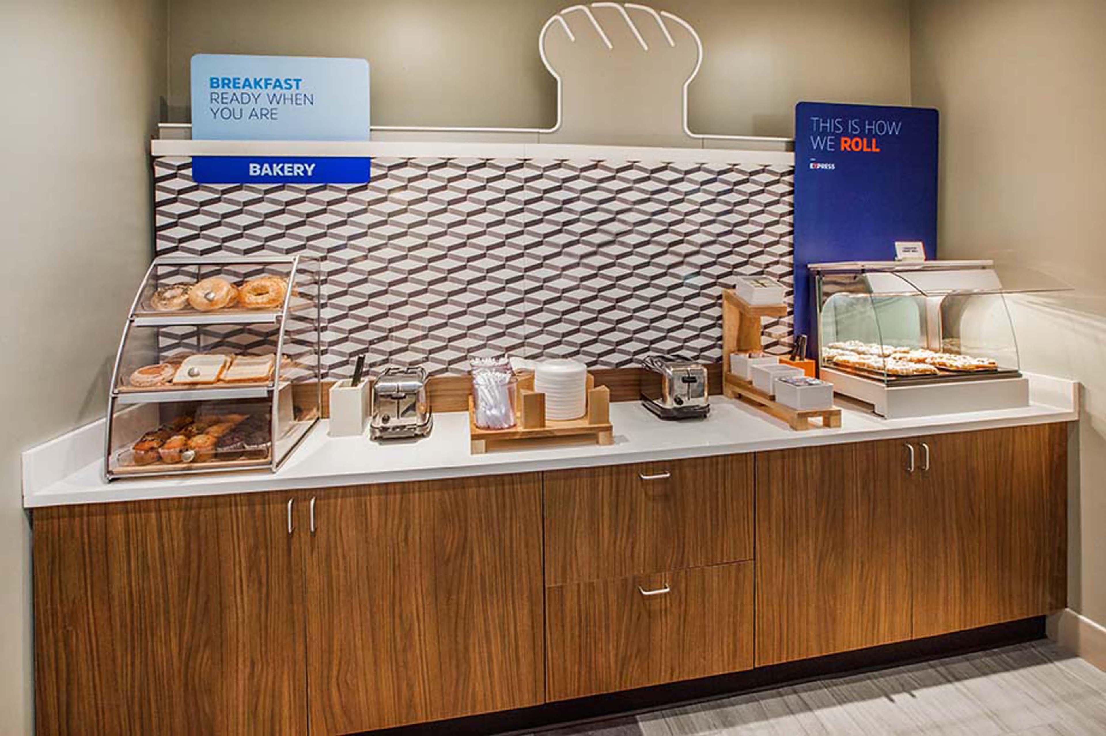 Holiday Inn Express Edgewood-Aberdeen-Bel Air Εξωτερικό φωτογραφία